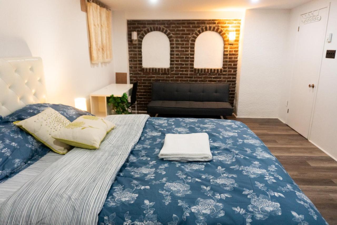 Newly Renovated Studio, Separate Entrance Монреал Екстериор снимка