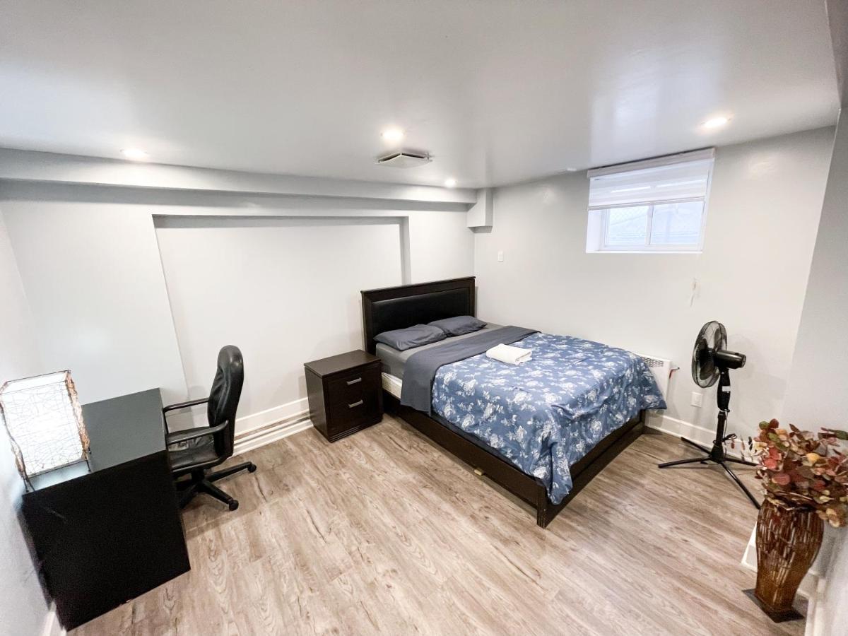 Newly Renovated Studio, Separate Entrance Монреал Екстериор снимка